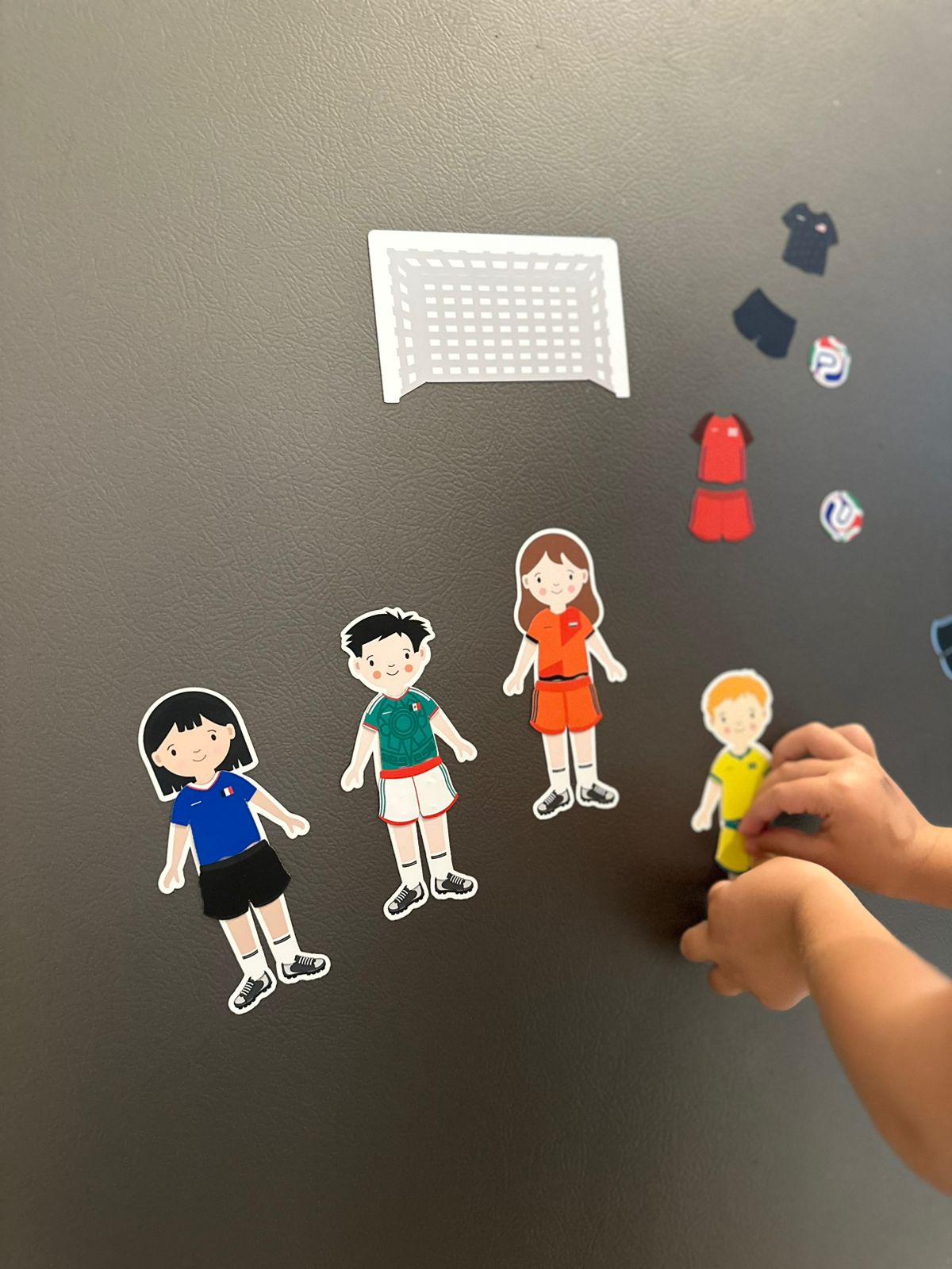 Set Magnético World Cup — 26 imanes de fútbol para niños · Hecho en México