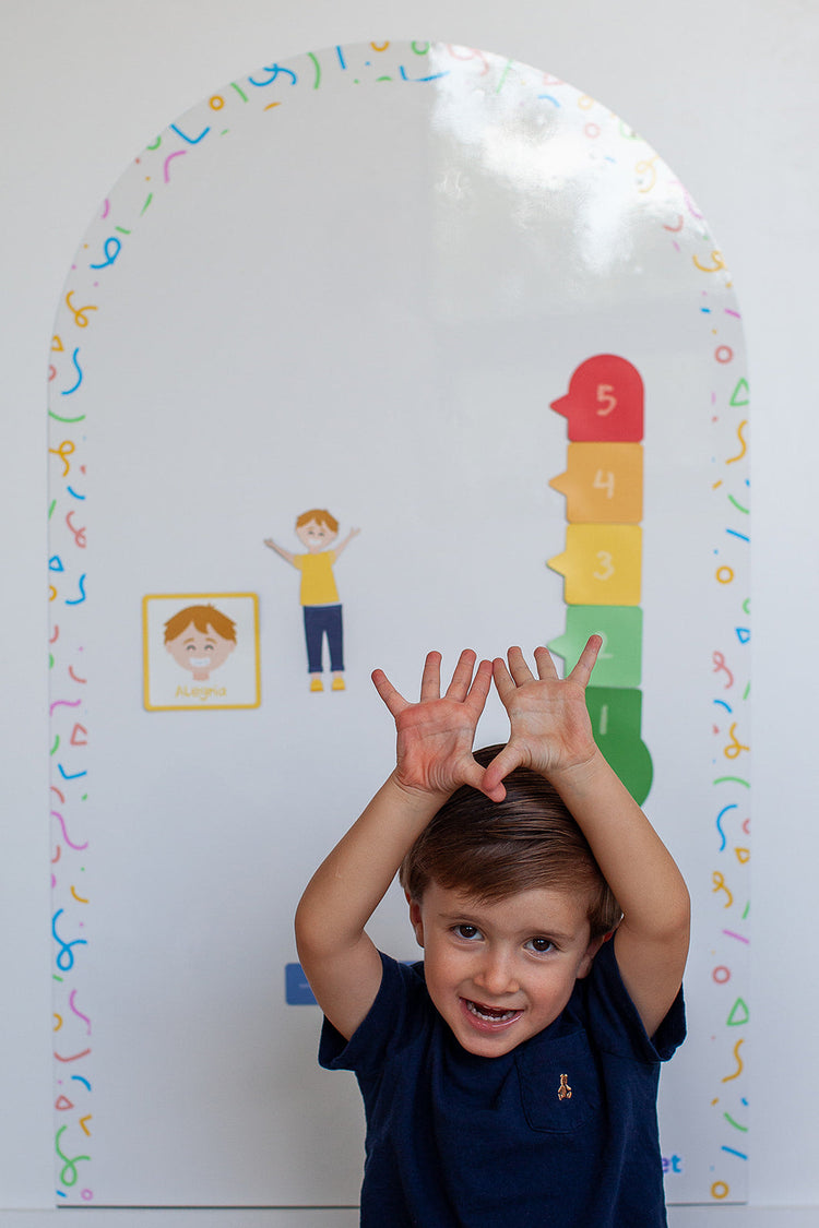 Parenthink x Petit Magnet
